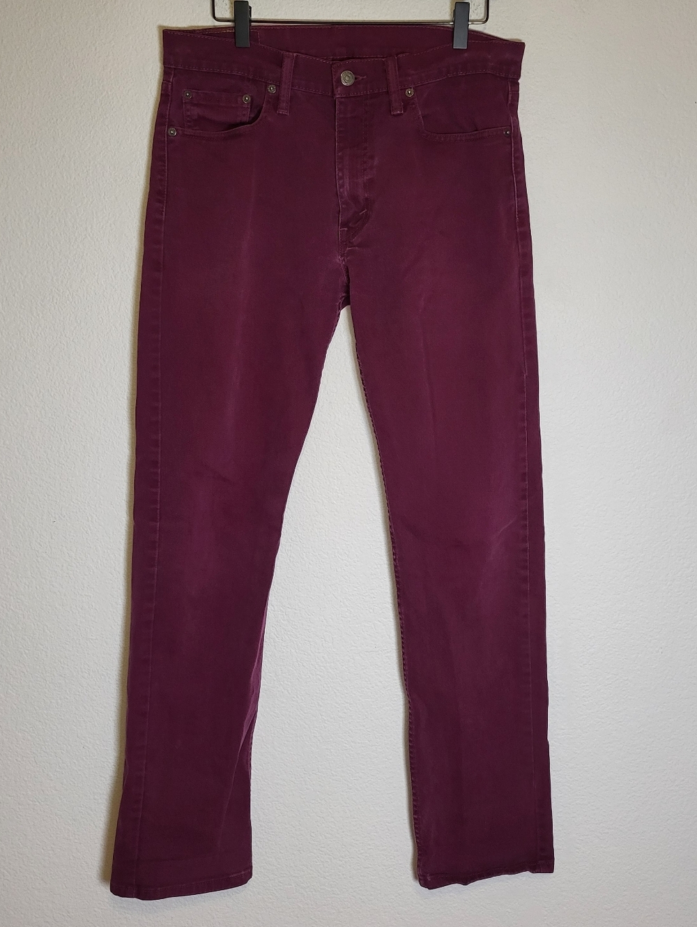 Levi's 513 Slim Straight Jeans in Deep Burgundy size 32x34